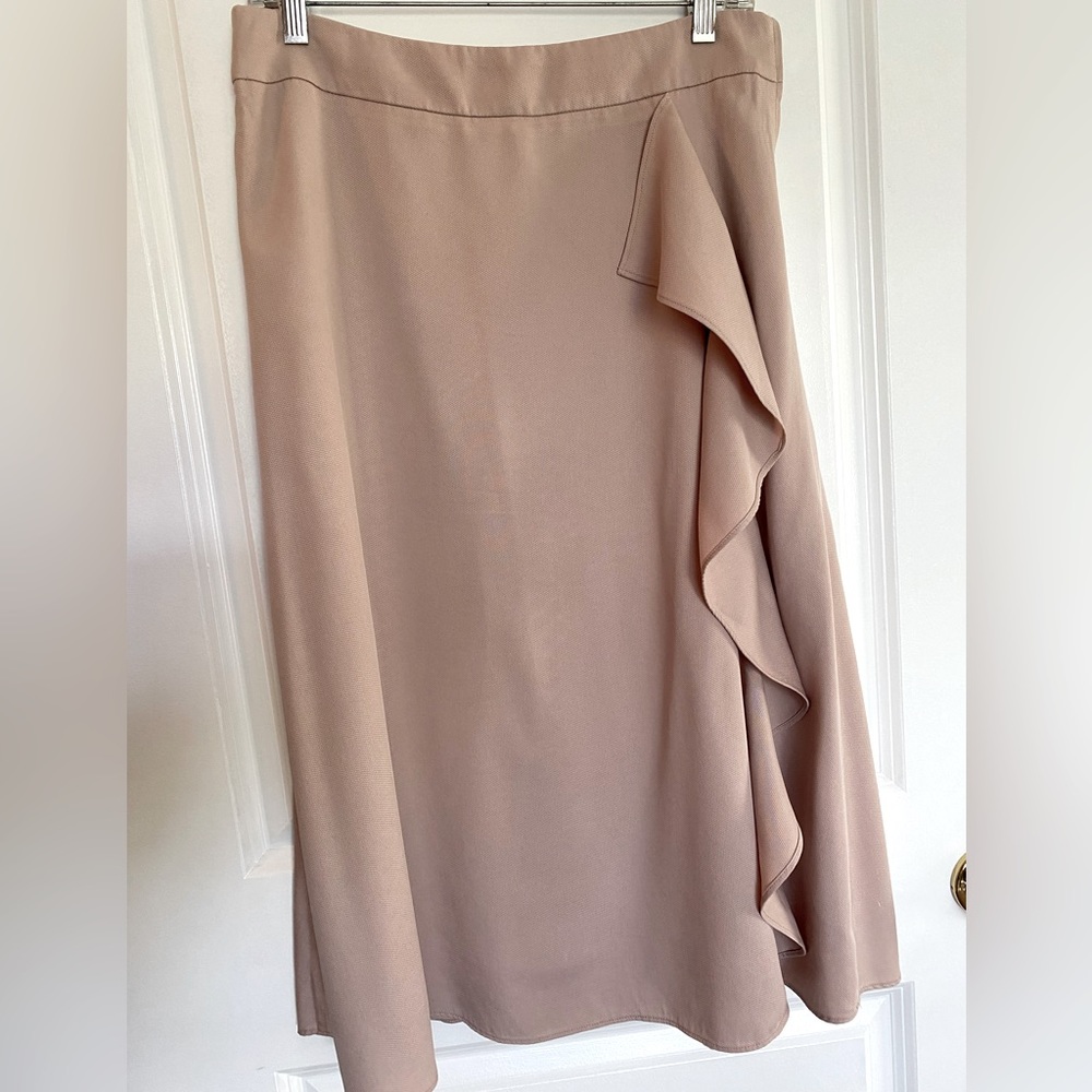 JCrew 365 dusty rose swing skirt. Feminine a-line sz 10. Fully lined. Gold zip